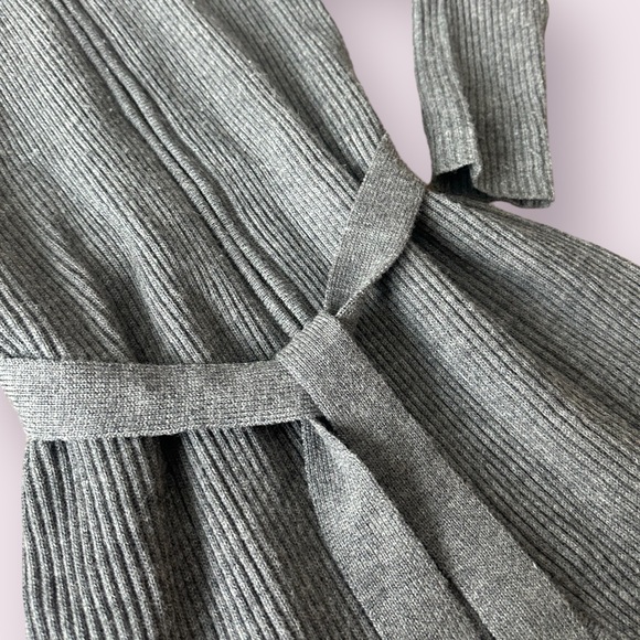 Women’s J. Crew Grey Wool Zip Front Long Sweater With Belt Size Medium - Picture 3 of 11
